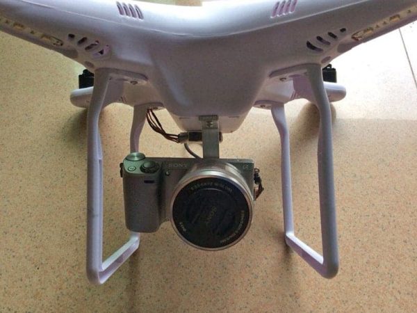 "Fat Phantom" case with landing gear, 1045 props, LED lampshade