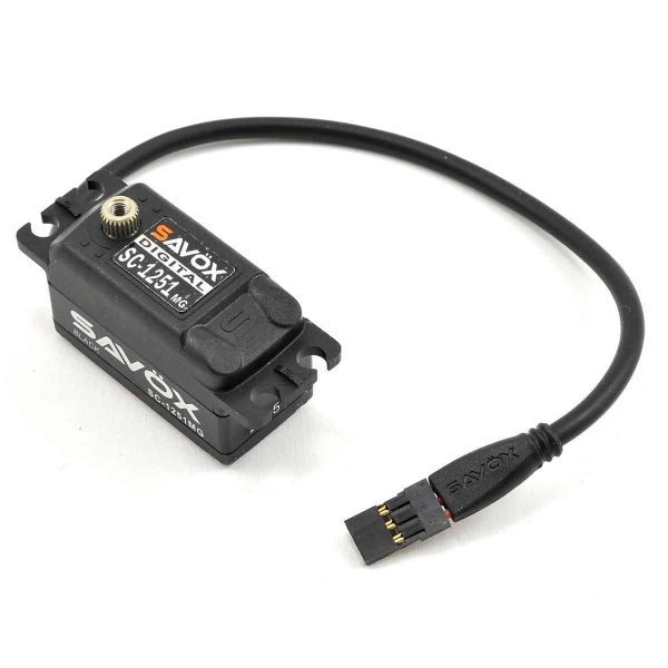 SAVOX SC-1251MG Low profile 7Kg (Metal gear)